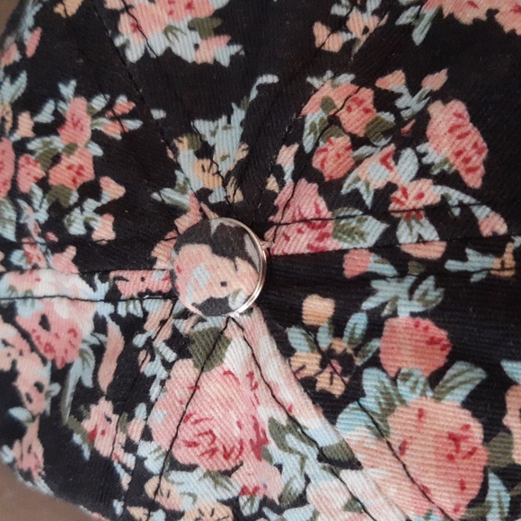 🇨🇦***MPOMPON Floral Cap / Adjustable - Picture 4 of 7